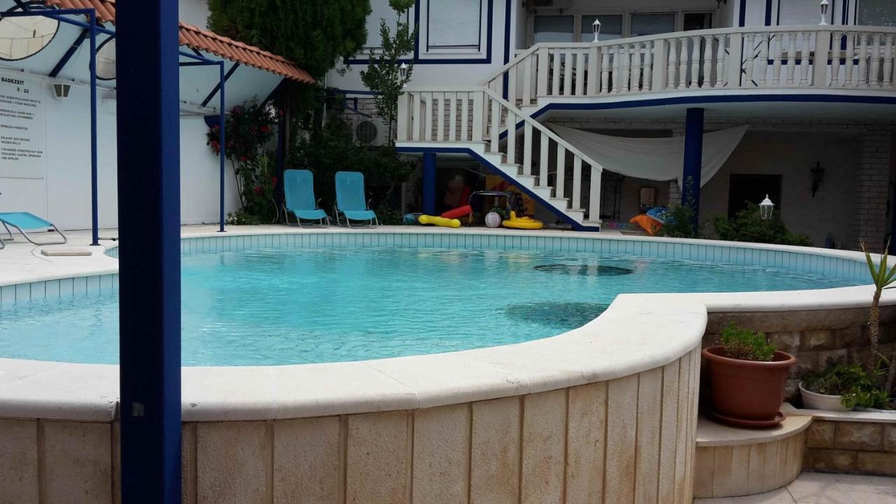 Villa Elit Dugi Rat Exterior photo